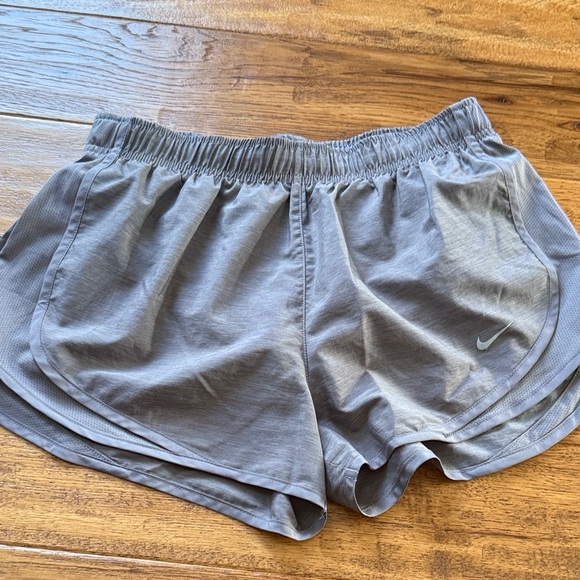Nike Women's Athletic Gray Shorts - Picture 1 of 3
